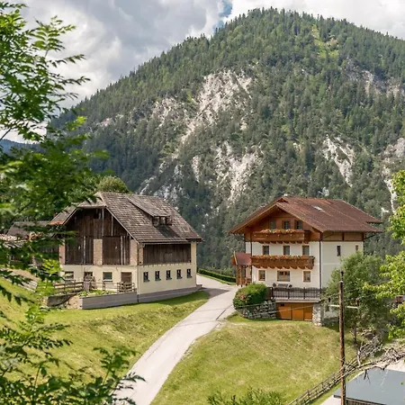Mittergruberhof Bed & Breakfast *