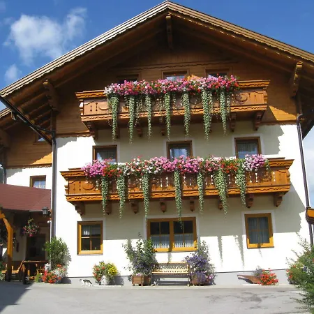 Mittergruberhof Bed & Breakfast *