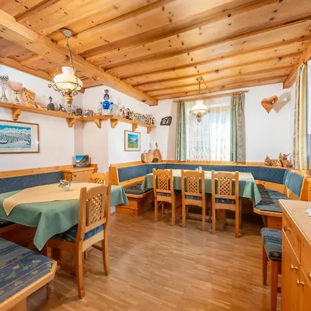 לינה וארוחת בוקר Mittergruberhof 3*